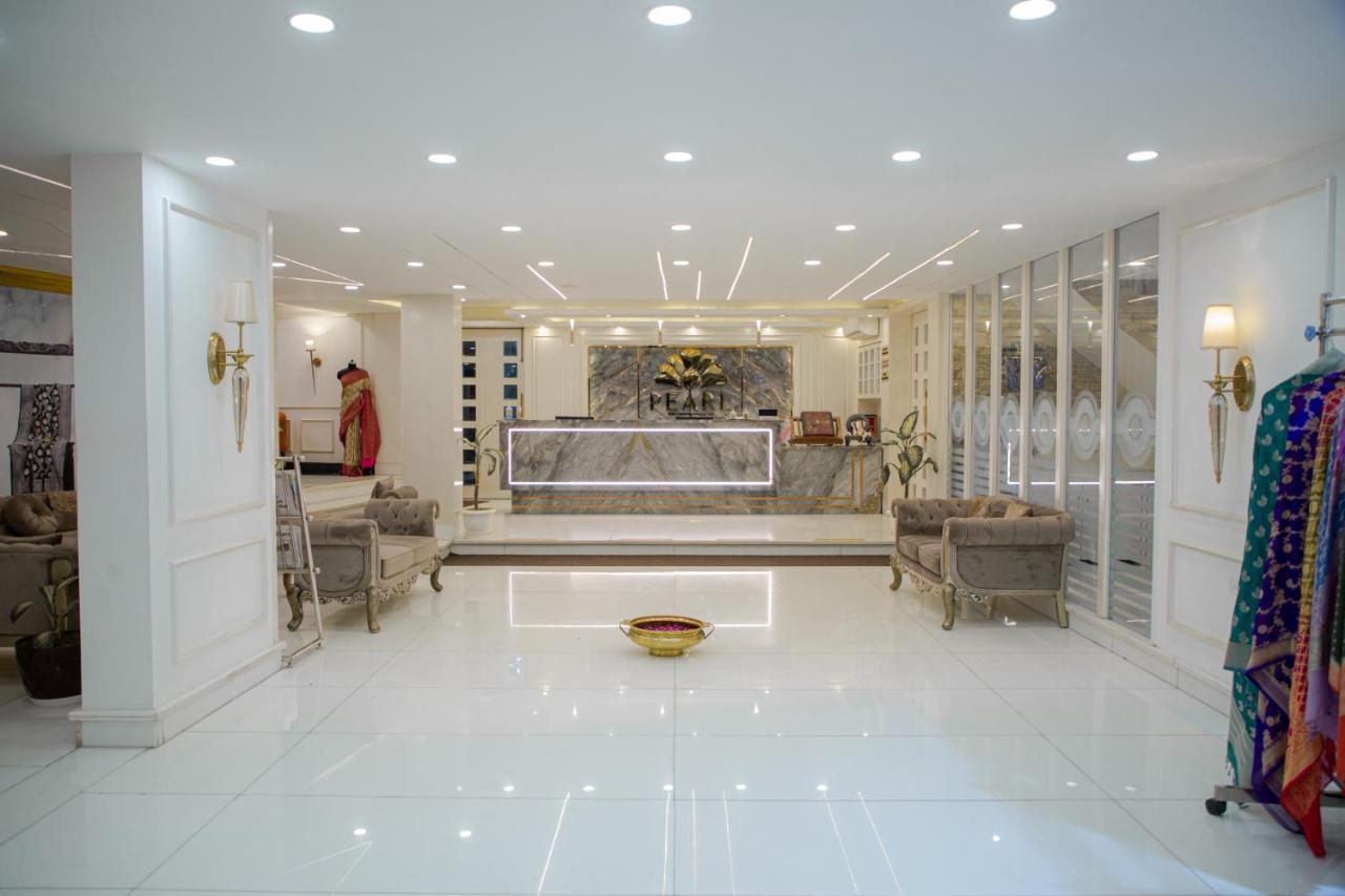 Pearl Courtyard Hotel Varanasi Exterior photo